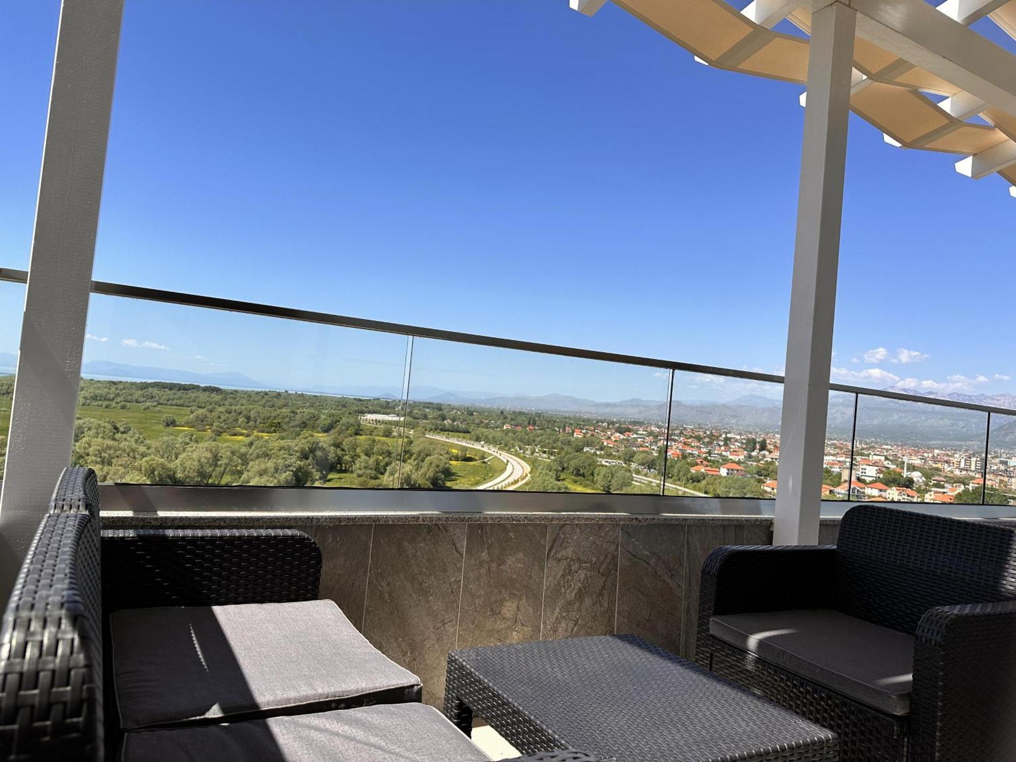 Sublime Bnb Shkoder Luaran gambar