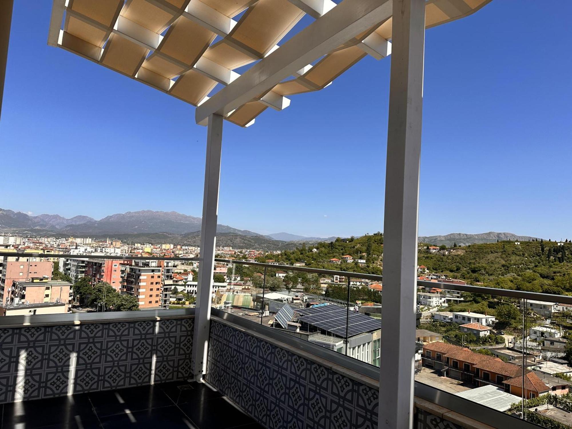 Sublime Bnb Shkoder Luaran gambar
