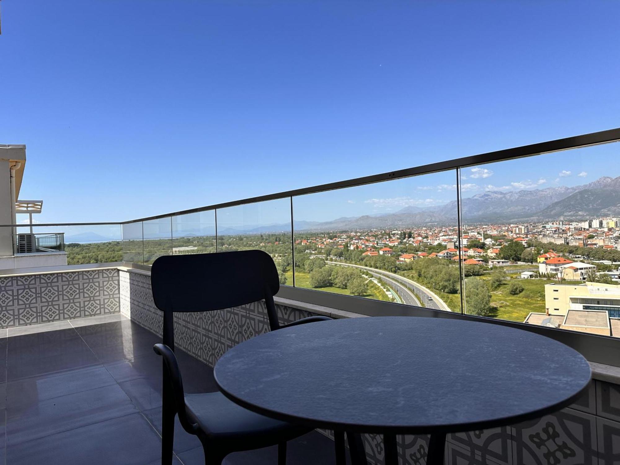 Sublime Bnb Shkoder Luaran gambar