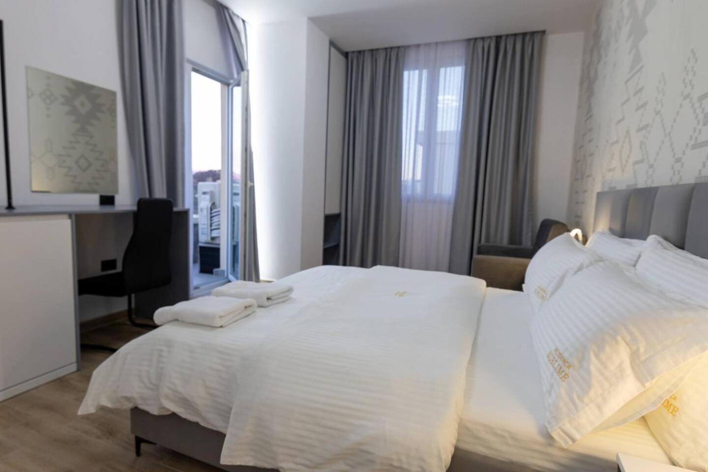 Sublime Bnb Shkoder Luaran gambar