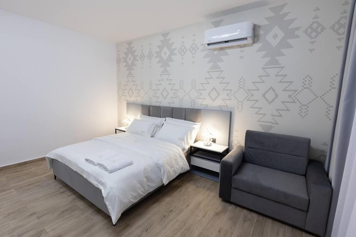 Sublime Bnb Shkoder Luaran gambar
