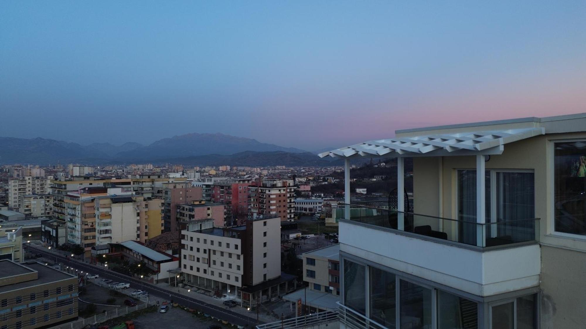 Sublime Bnb Shkoder Luaran gambar